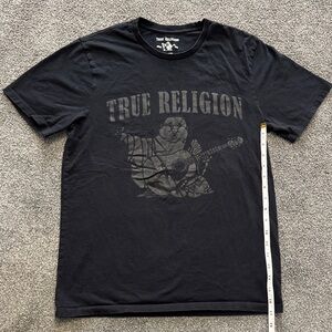 Women’s True Religion medium Black Short-Sleeve Graphic Buddha Tee